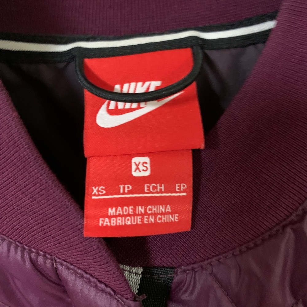 Nike Jacket - Picture 3 of 6